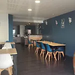 Logis Castel De Mirambel Hotel 3*