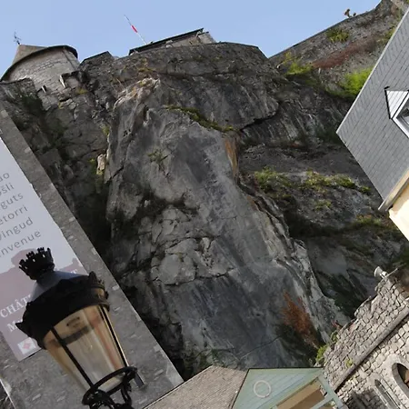 فندق Logis Castel De Mirambel 3*