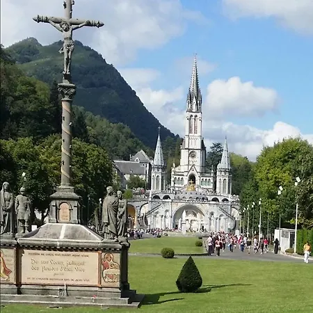 Logis Castel De Mirambel 3* Lourdes