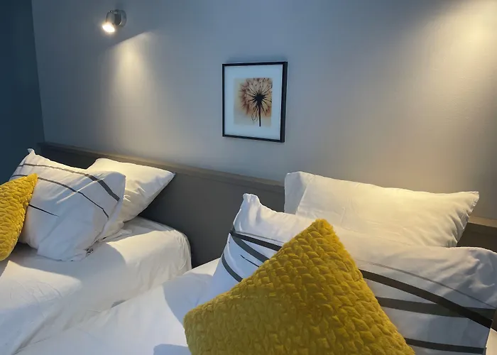 Logis Castel De Mirambel Lourdes