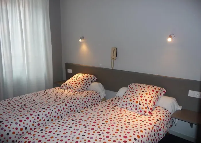 Logis Castel De Mirambel 3* Lourdes