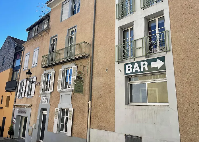 فندق Logis Castel De Mirambel 3*